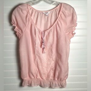 Candie’s pink Short Sleeve V Nevk Top Blouse Size Small